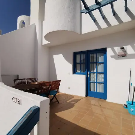 Los Brezos Apartment *